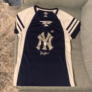 NEW! Womens majestic New York Yankees short sleeve
